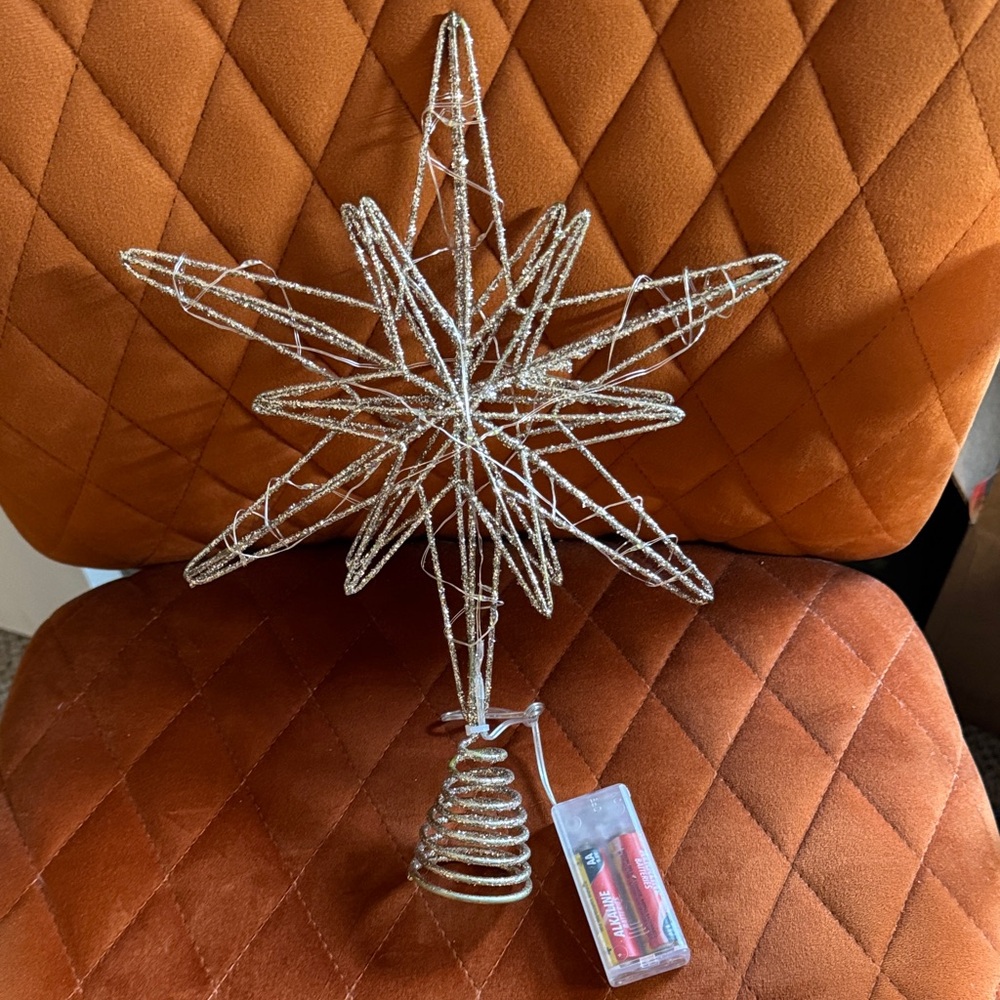 Gold Wire Star Tree Topper